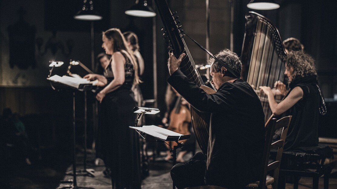 HATHOR CONSORT |  OPERE DI BARBARA STROZZI