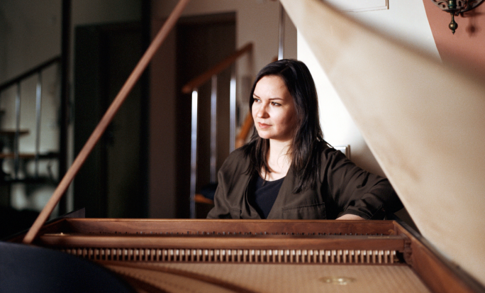 EARLY MONDAY avec Alina Rotaru