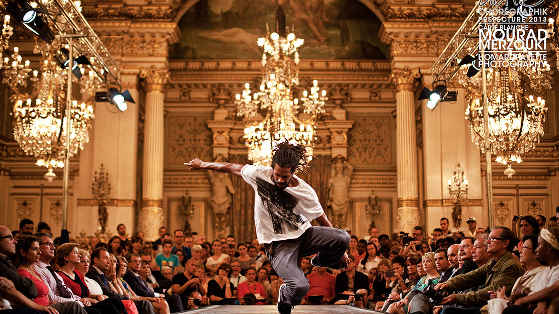 Choreographic Parade - with Karavel festival and choreograph Mourad Merzouki