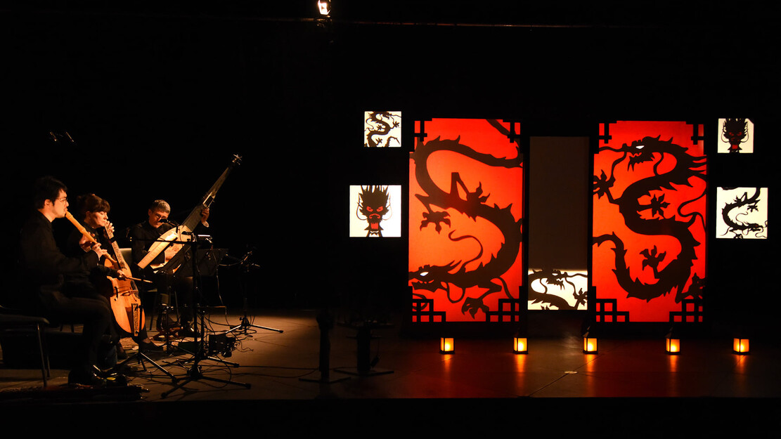 The Nightingale and the Emperor of China 