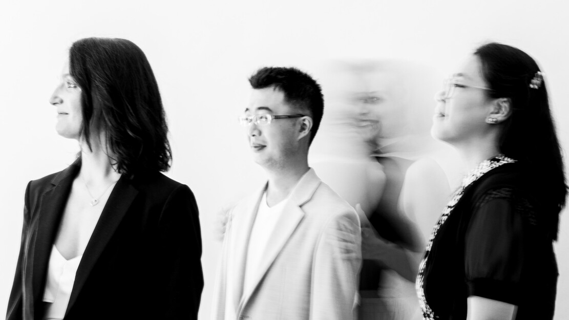 Dazzling Sounds in the Darkness