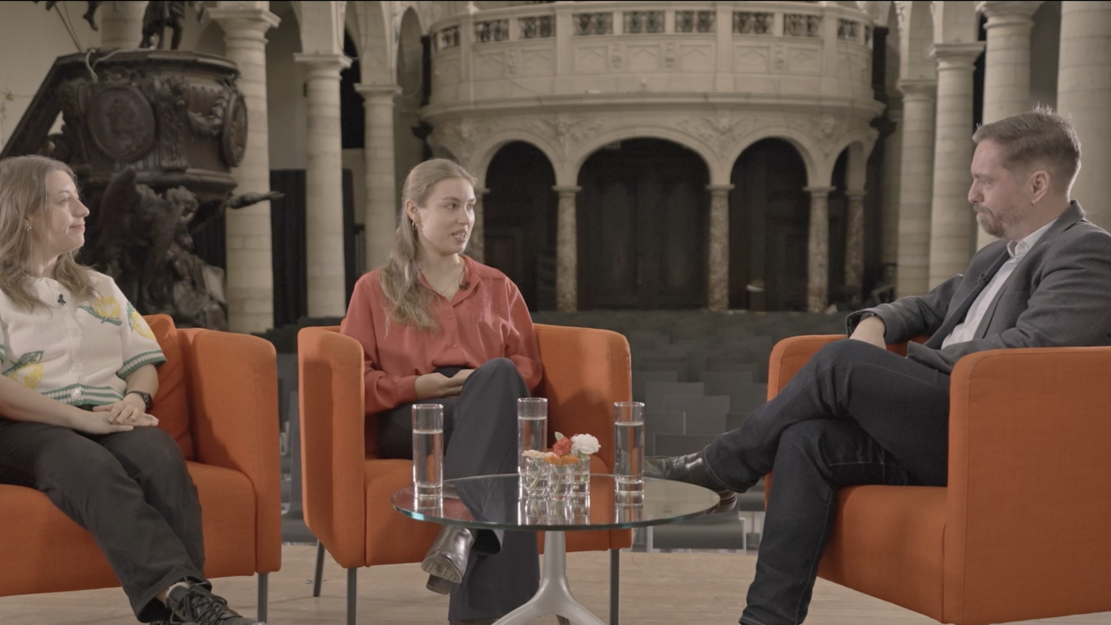 Entretien avec Lucie Horsch et Sarah Jeffery